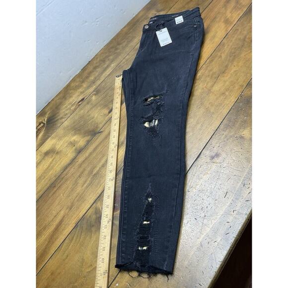 Judy Blue Jeans Womens 15/32 Black Distressed Leopard Patch Mid-Rise Skinny NWT - Picture 11 of 11